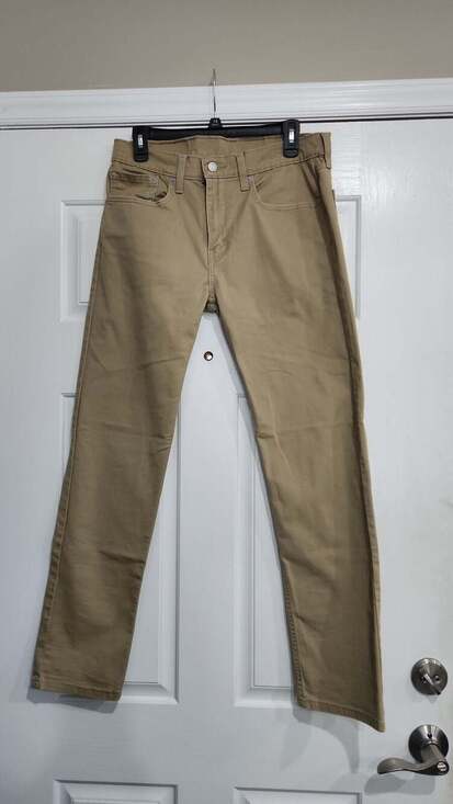 Levi's Other - Levi's 502 Taper Fit Khaki Chino Pants W31 L32